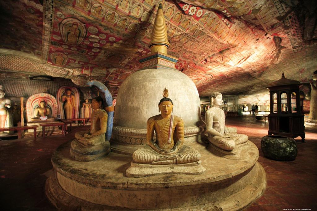 Milano Grand Hotel Dambulla Bagian luar foto